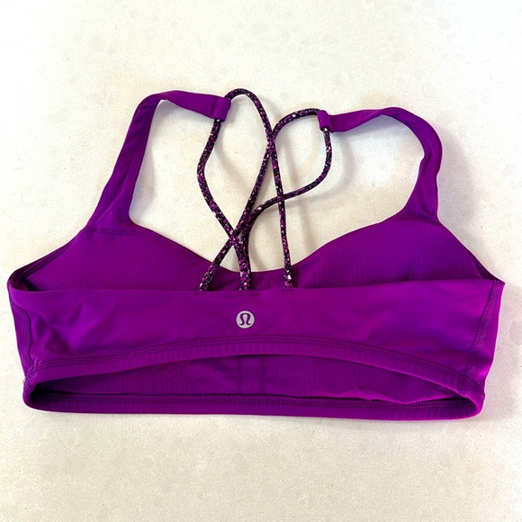 Lululemon sports bra - Picture 2 of 3